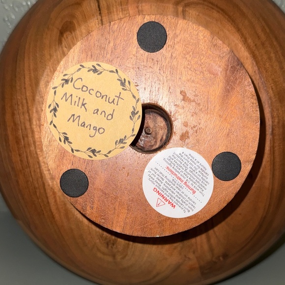 Coconut Milk and Mango Large Wooden Bowl Candle